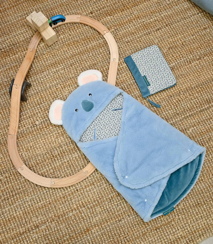 Doudou et Compagnie - Babynest Yoca Le Koala – Plüsch, Blau und Bedruckt – für Autositz, Cosi, Kinde