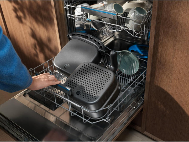 Electrolux Luftfritteuse EAF3B - Kapazität 3 l - Luftfritteuse mit Antihaftbeschichtung - 1300 W - 8
