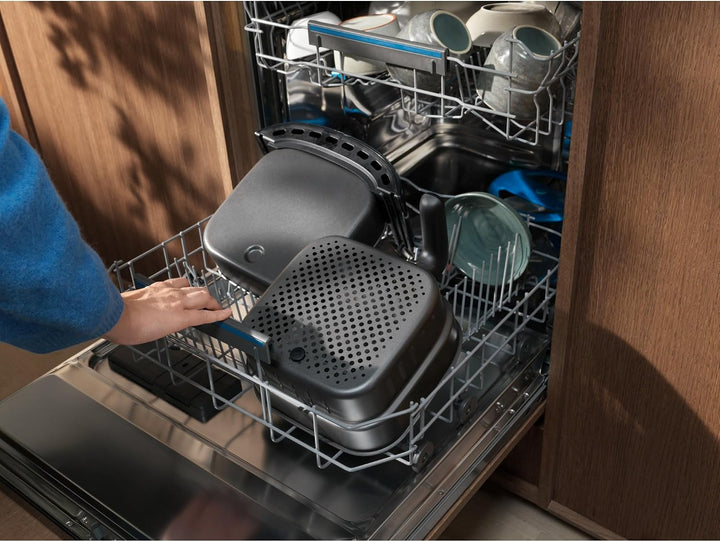 Electrolux Luftfritteuse EAF3B - Kapazität 3 l - Luftfritteuse mit Antihaftbeschichtung - 1300 W - 8