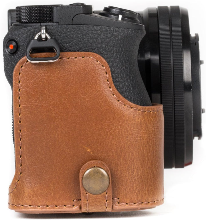MegaGear Sony Alpha A6500 (16-50 mm) Ever Ready Leder Kamera-Case mit Trageriemen und Batteriezugang