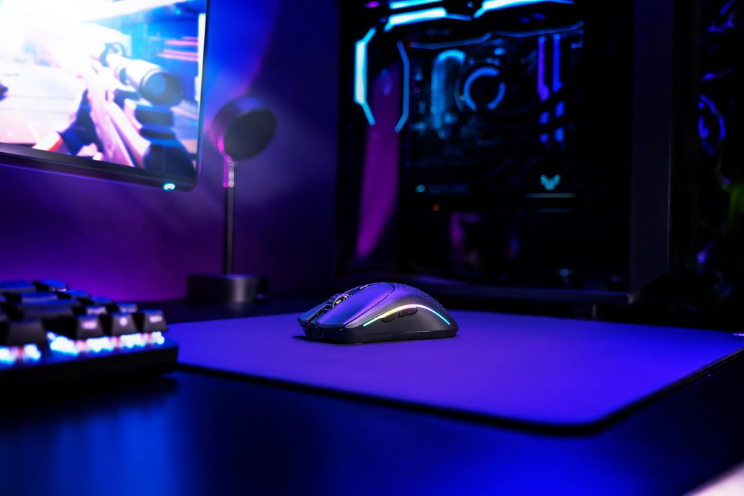 GLORIOUS Model O 2 Wireless Gaming-Maus, 68g, BAMF 2.0 Sensor, Mattschwarz Kabellos Model O 2 Mattsc