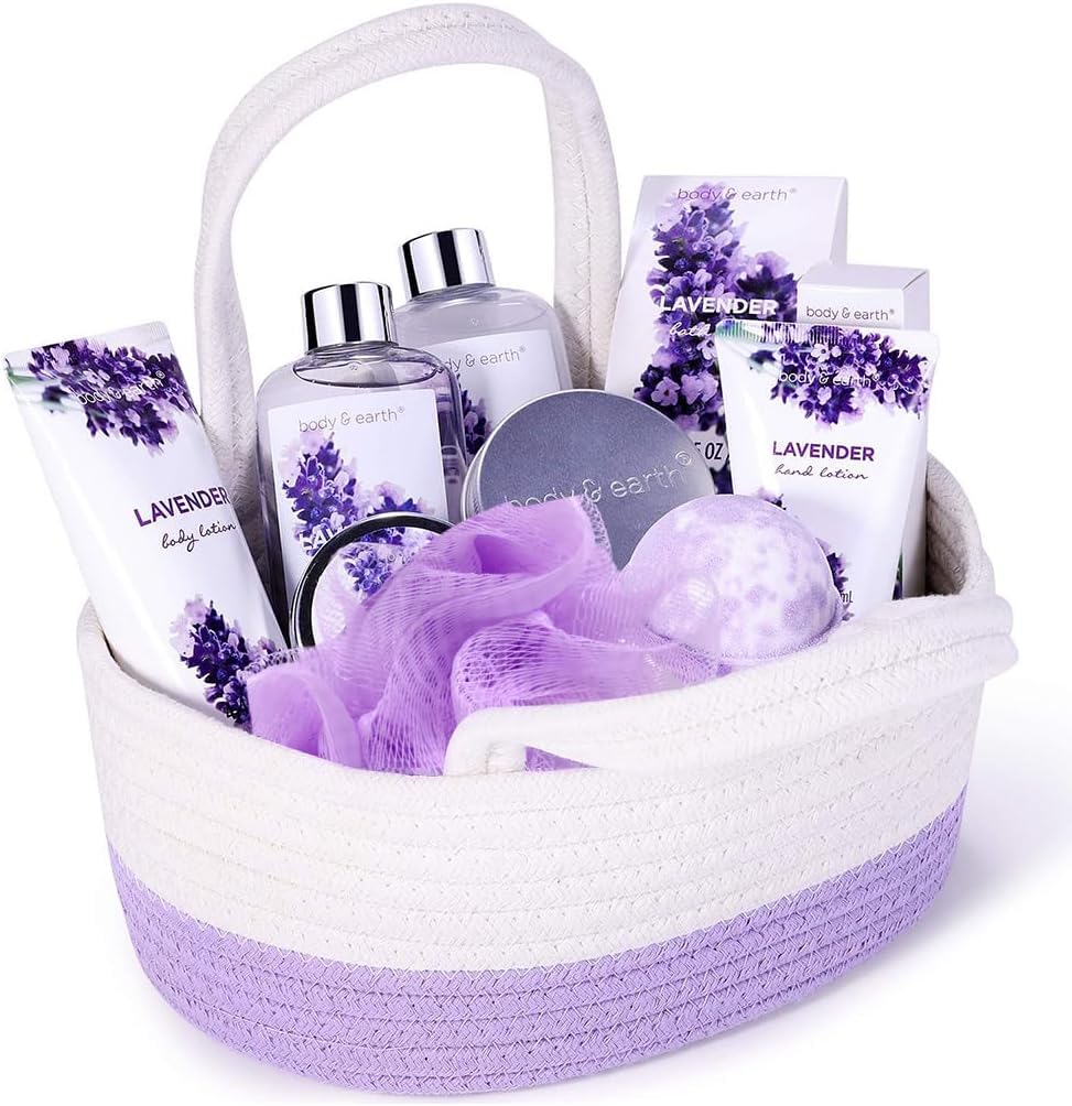 BODY &amp; EARTH Geschenkset für Frauen - 11 tlg. Badeset Geschenke mit Lavendel Duft Produkte, Geschenk