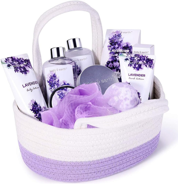 BODY &amp; EARTH Geschenkset für Frauen - 11 tlg. Badeset Geschenke mit Lavendel Duft Produkte, Geschenk