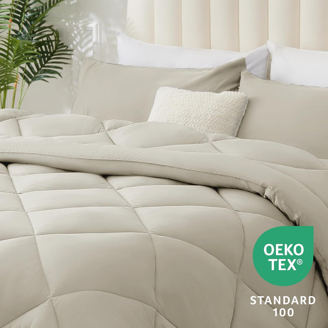 WAVVE Bettdecke 200x200cm Ganzjahresdecke 4 Jahreszeiten, Steppdecke 300gsm Mikrofaser 200x200 cm, S