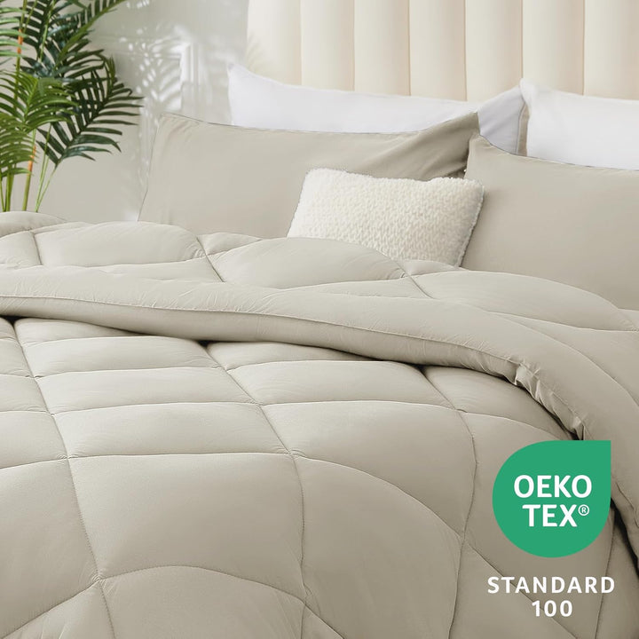 WAVVE Bettdecke 200x200cm Ganzjahresdecke 4 Jahreszeiten, Steppdecke 300gsm Mikrofaser 200x200 cm, S