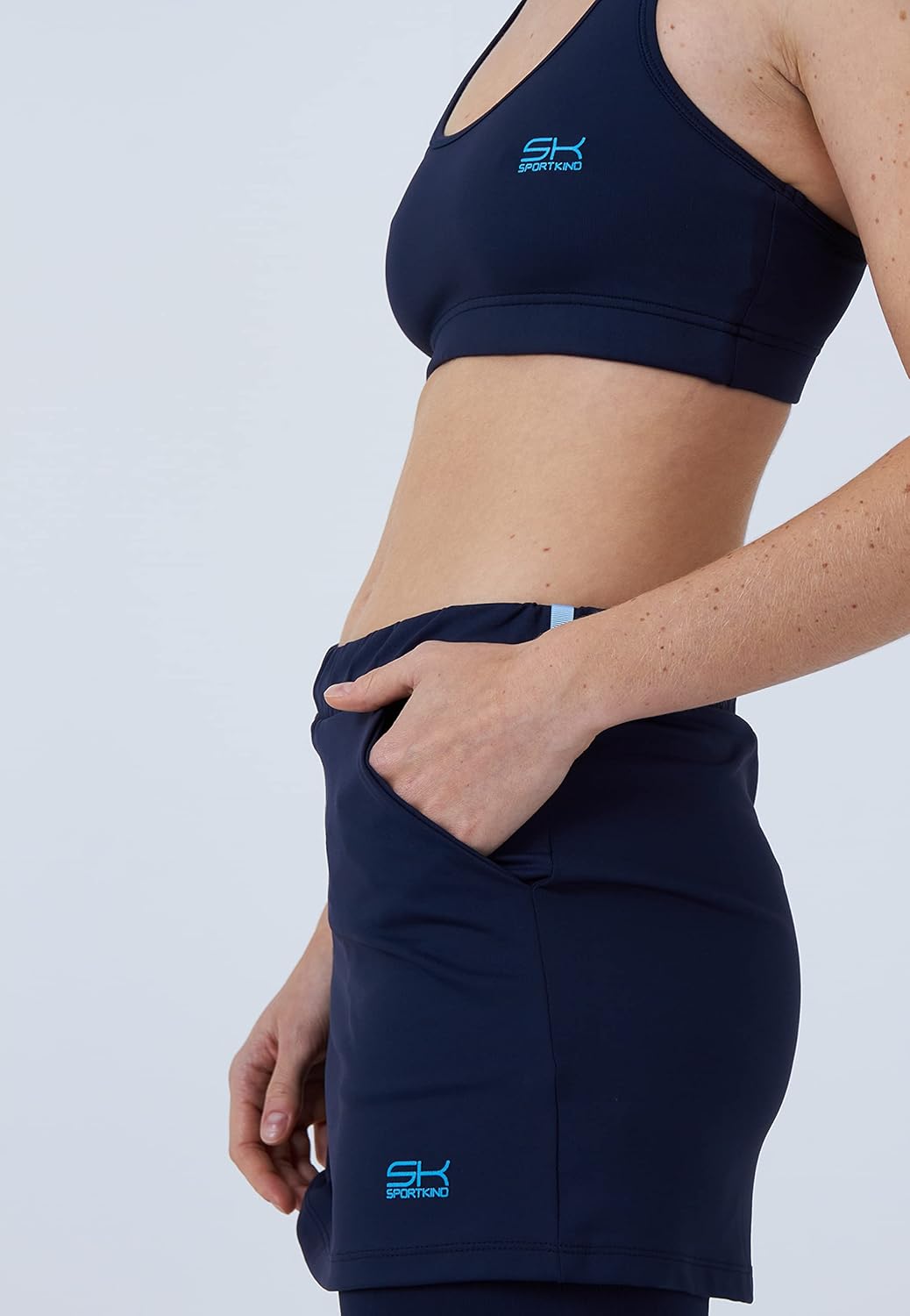 Sportkind Mädchen & Damen 2-in-1 Tennisrock mit Taschen & 3/4 Capri Leggings, Laufrock, Yogahose mit