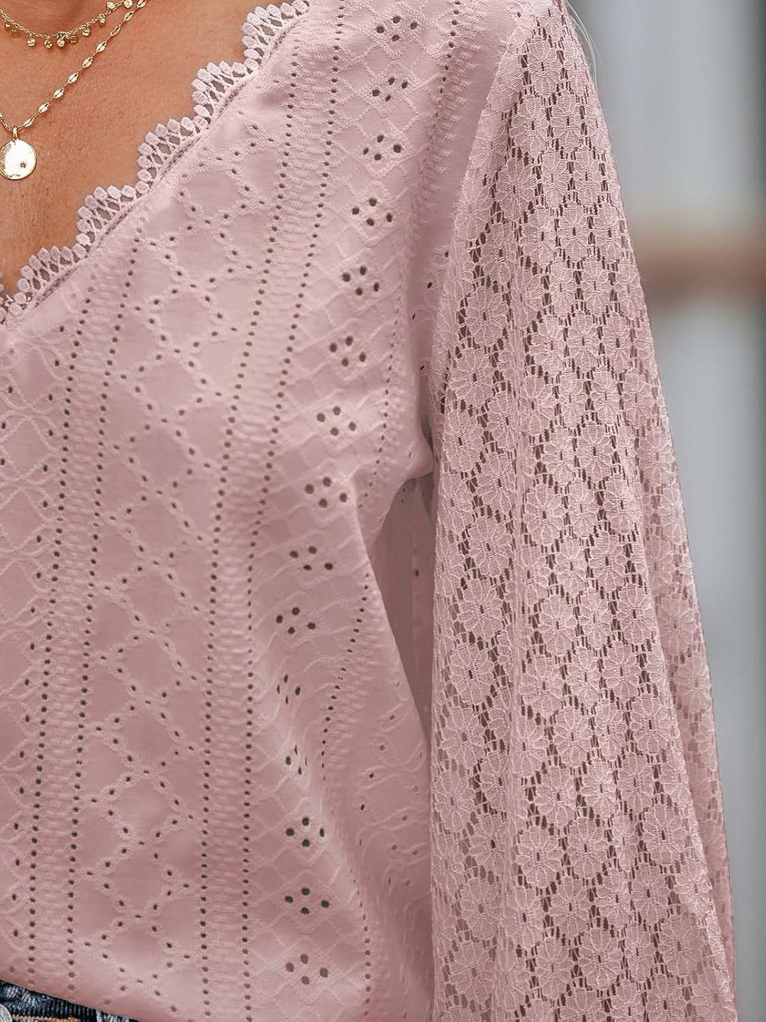 CUPSHE Damen Blusen V-Ausschnitt Spitzen Wellenkante Puffärmel Langarmshirt Lässige Lace Oberteile T