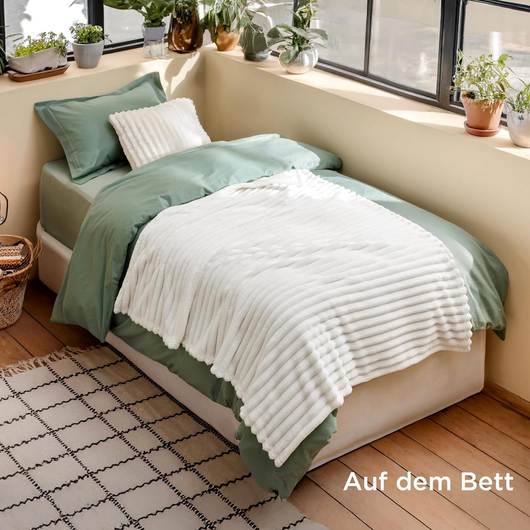 Bedsure Kuscheldecke Flauschig Decke Fleecedecke – Weiche Warme Grobe Korddecke Gemütlicher Überwurf