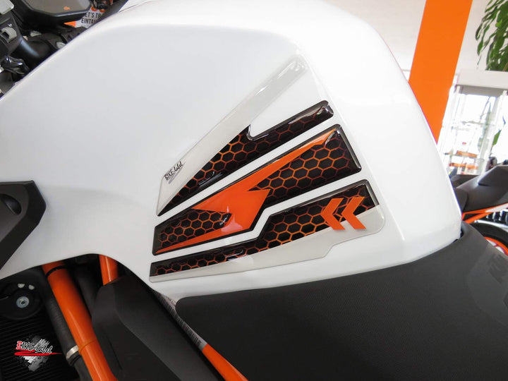 BIKE-label Tankpad Set kompatibel für KTM 1290 Super Duke R bis BJ 2019-850013