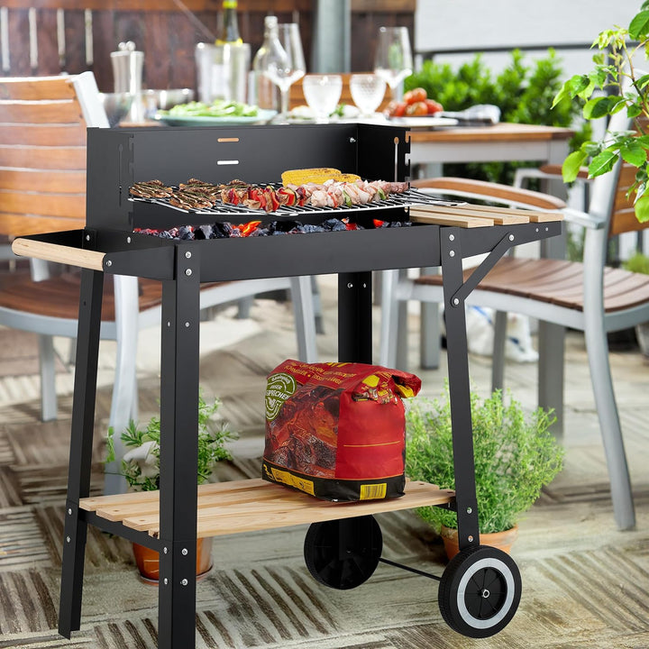 Relaxdays Grill mit Rädern, 2 Ablagen, höhenverstellbarer Rost, Windschutz, Grillwagen HBT: 80,5 x 8