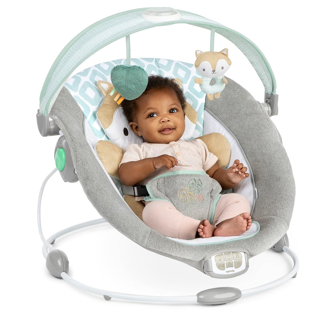 Ingenuity - InLighten Babywippe mit Lichtern, Kitt Bunny, Spielzeugleiste, Vibrationen, Geräuschen,