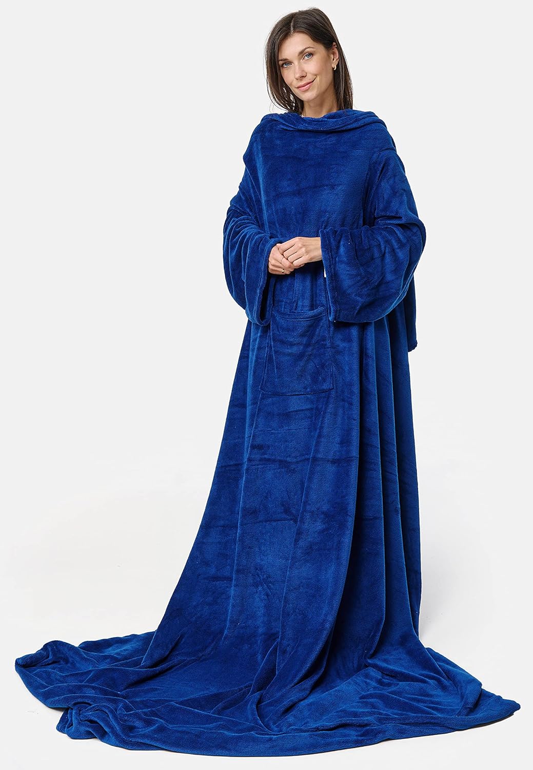 made2trade Weiche Kuscheldecke mit Ärmeln, Bauchtasche und Handyfach - aus fedeleichtem Coral-Fleece