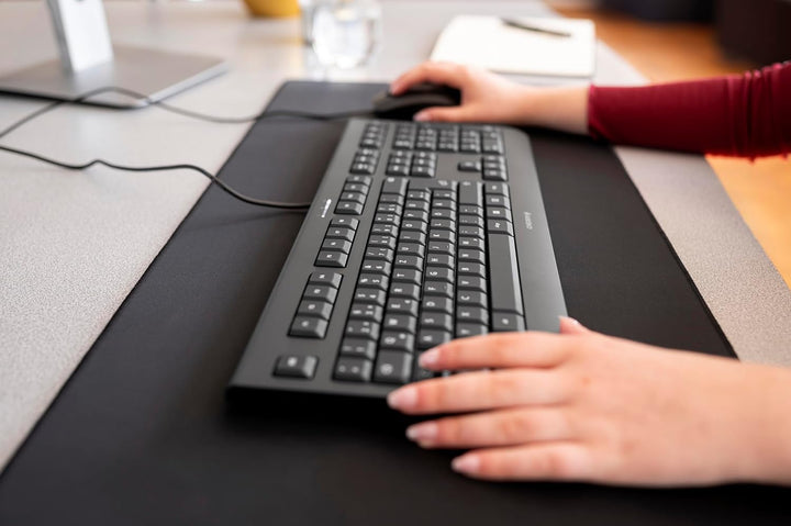 CHERRY DC 2000, Kabelgebundenes Tastatur-Maus-Set, Pan-Nordisches Layout (QWERTY), Plug & Play über