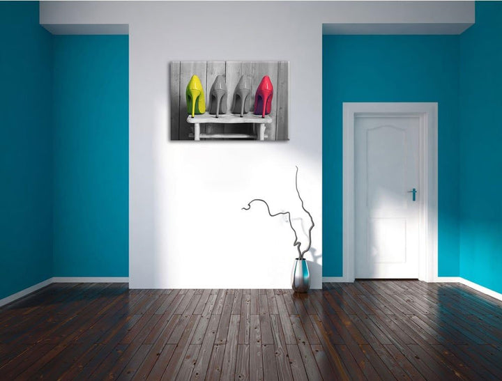 High Heels auf Hocker schwarz/weiss Format: 100x70 auf Leinwand, XXL riesige Bilder fertig gerahmt m