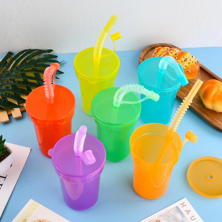 Trinkbecher, 6 Stück Wiederverwendbare Plastikbecher mit Deckel und Strohhalmen, Farbige Kunststoff