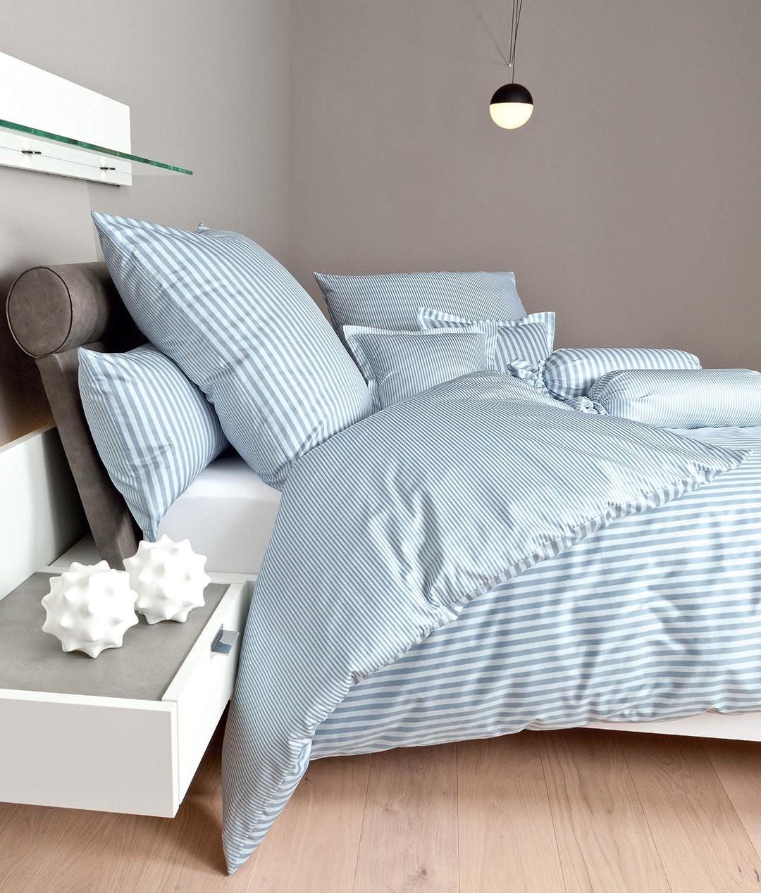Janine 3912 Mako Seidensatin Wendebettwäsche modernclassic 135x200 cm + 80x80 cm perlblau 135 cm x 2