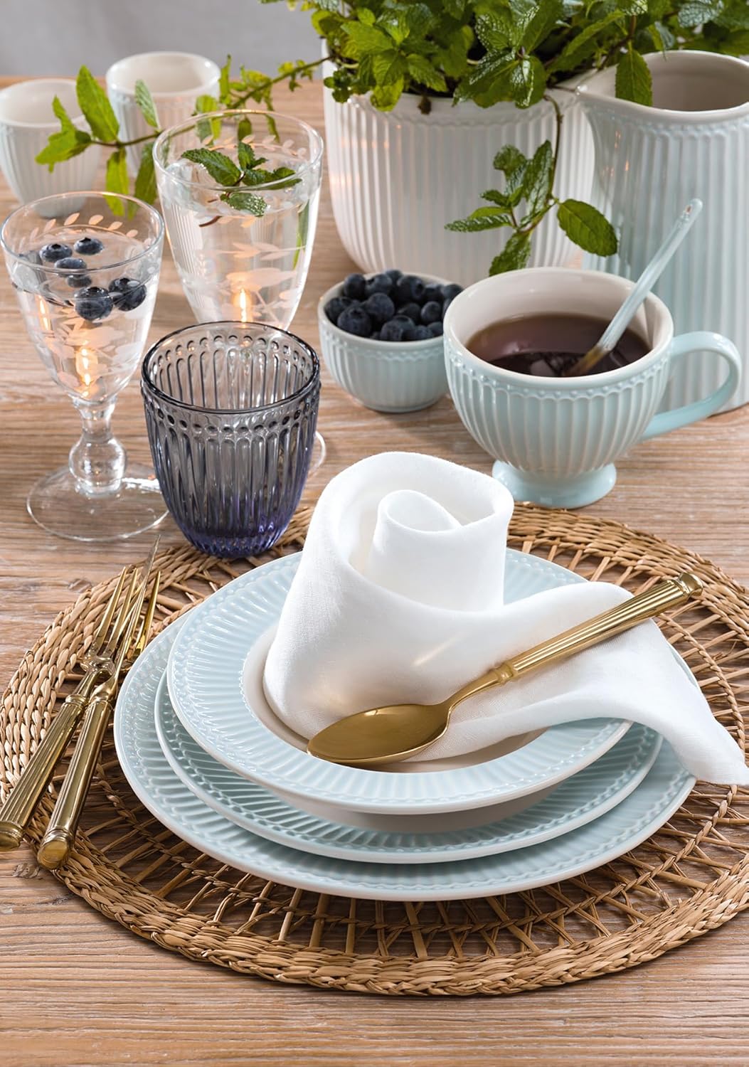 GreenGate Bowl with lid Alice Pale Blue Set of 3