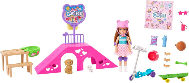 Barbie Chelsea Serie, Chelsea mit braunen Haaren, Roller, Skateboard, Skaterrampe, Hund, Zubehör, 1x