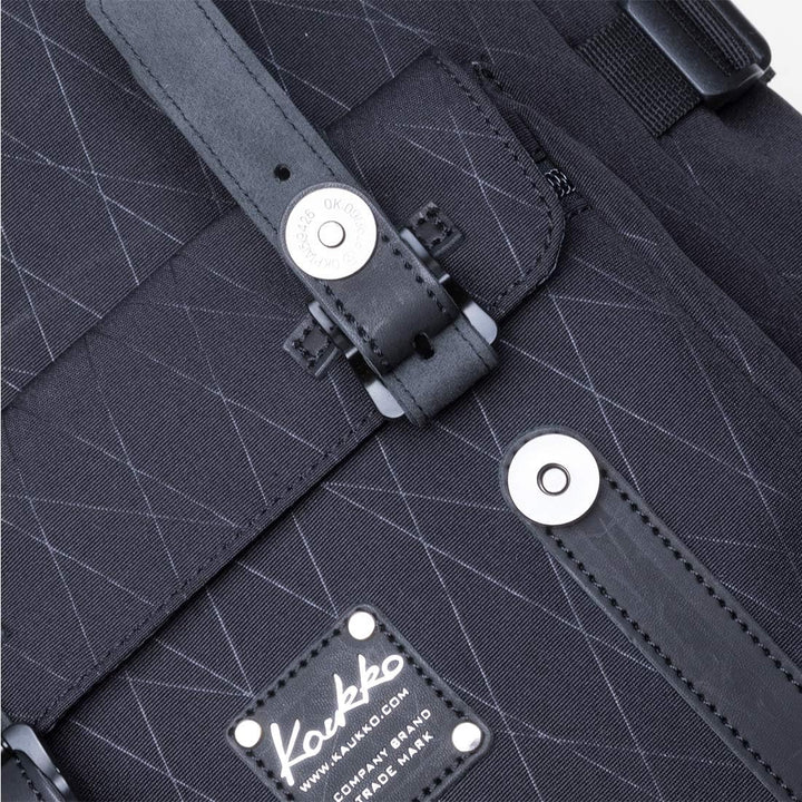 KAUKKO Rucksack Damen Herren Daypack mit Laptopfach für 14 Zoll Notebook für Freizeit Job Uni Reisen