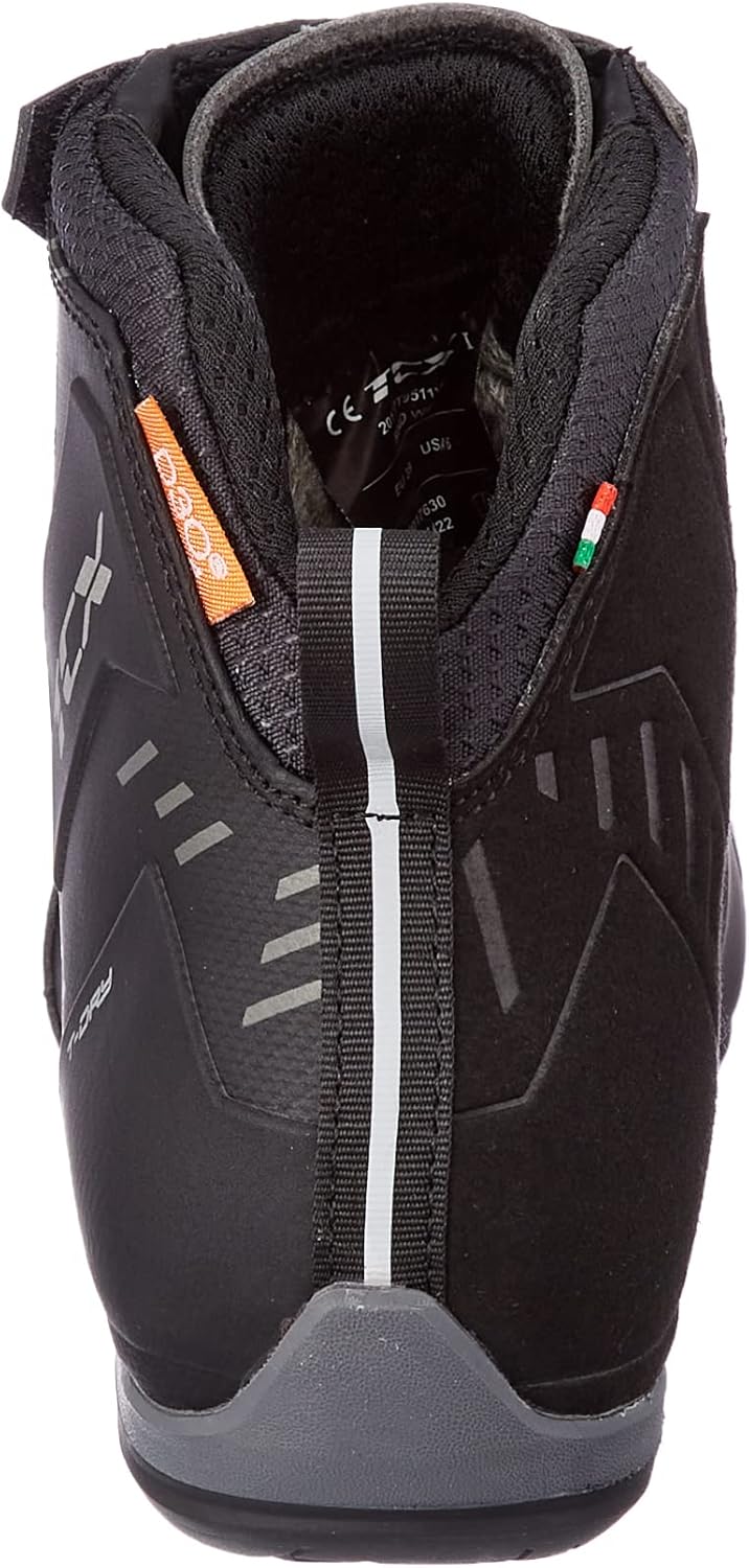 TCX Herren R04d WaterproofHerren-Motorradschuhe, Wasserdicht Zertifiziert mit T-DRY-Membran, Schnürs
