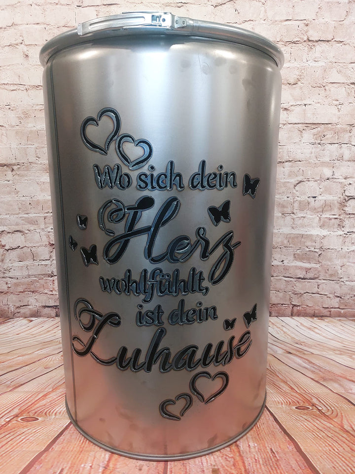 Feuertonne-Wo Sich Dein Herz wohlfühlt Motiv - Gefertigt aus neuem Ölfass - Besondere Feuerstelle fü