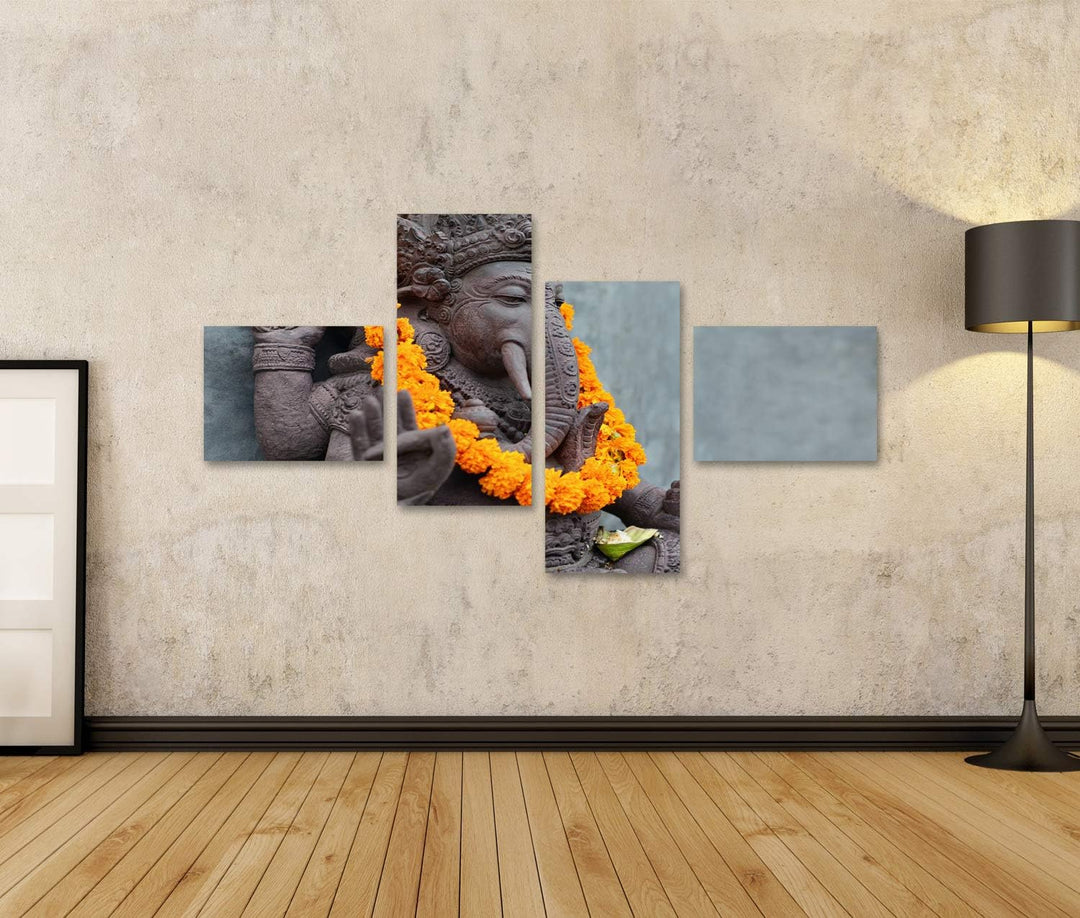 Bild auf Leinwand Ganesha mit balinesischen Barong-Masken vor dem Tempel. Dekoriert für religiöse Fe