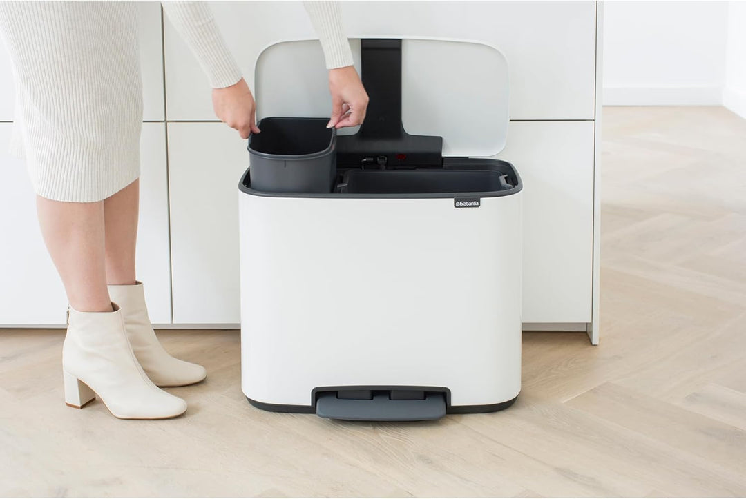 Brabantia Bo Treteimer 11 plus 23 L Abfalleimer, Metall, Weiss, 54 x 36.5 x 44 cm, 1 Einheiten