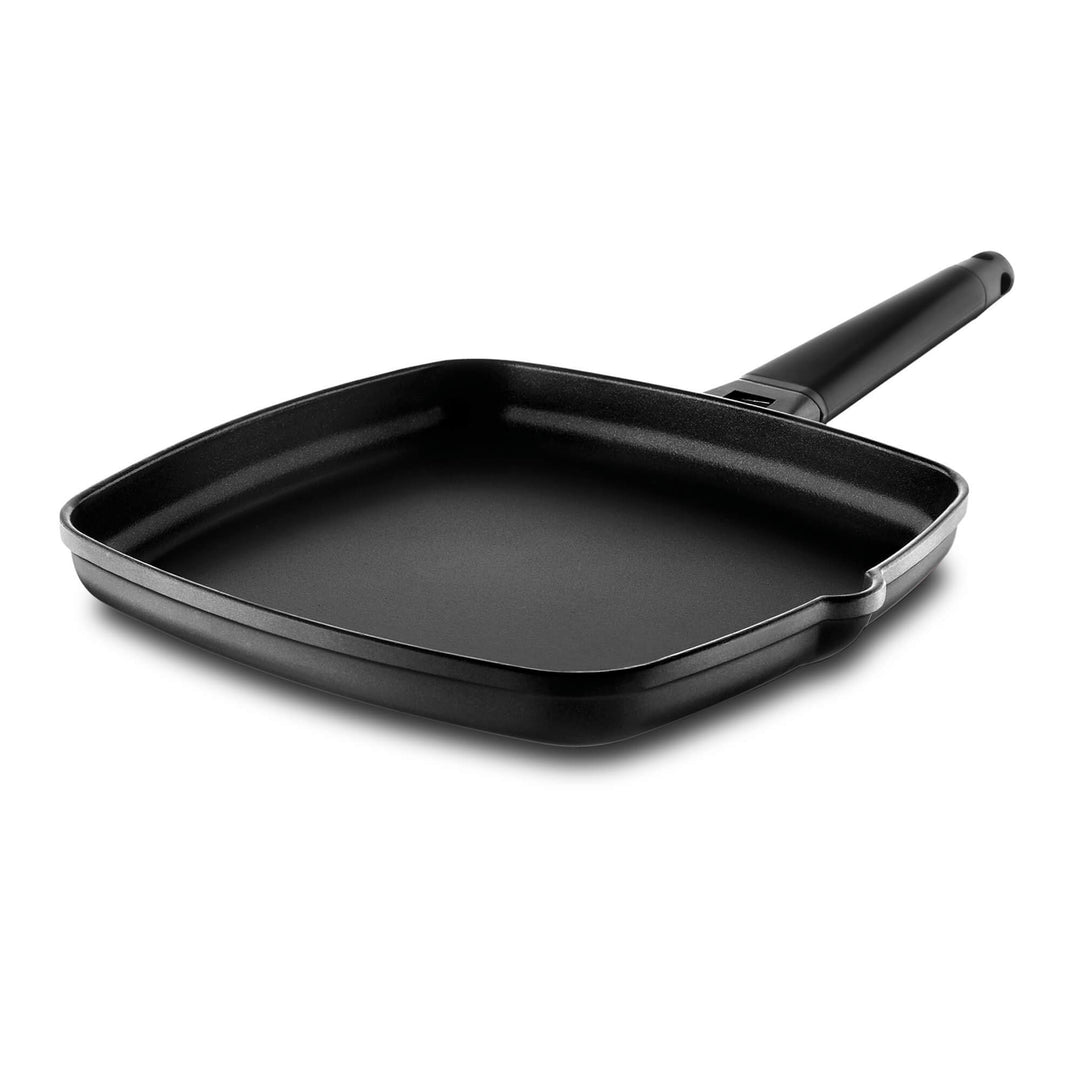ASADOR CON MANGO NEGRO 27 x 27 CM