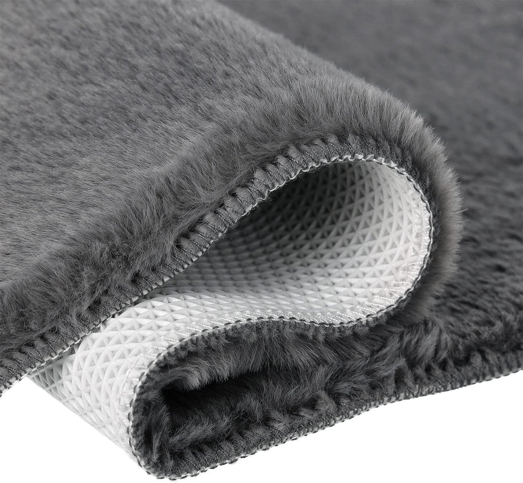 payé Badezimmerteppich Hochflor Bad - Dunkel Grau - 40x60cm - kuschelig weich - waschbar - Badematte