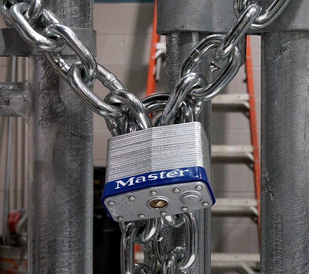 MASTER LOCK - 15EURD - Vorhängeschloss aus lamelliertem Stahl 67mm