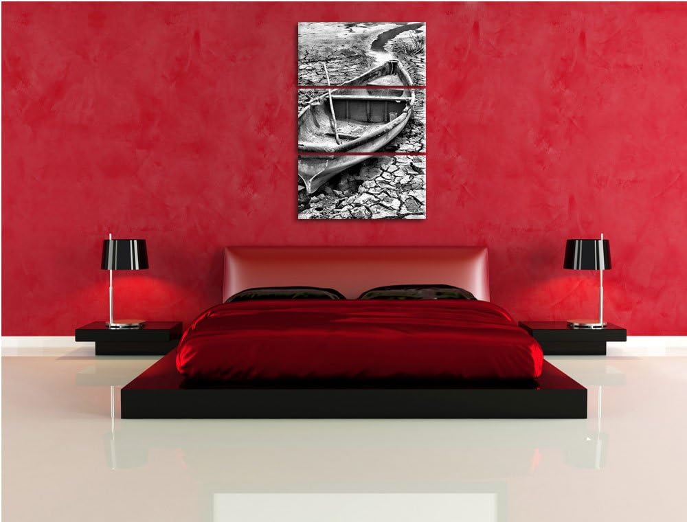 Pixxprint Monocrome, Boot im ausgetrockneten See 3-Teiler Leinwandbild 120x80 Bild auf Leinwand