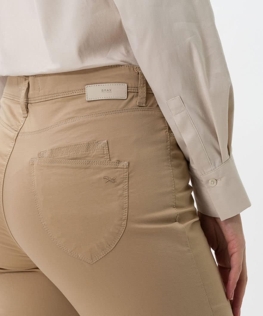 BRAX Damen Style Mary S Ultralight Organic Cotton Verkürzt Jeans, Beige Bast 54