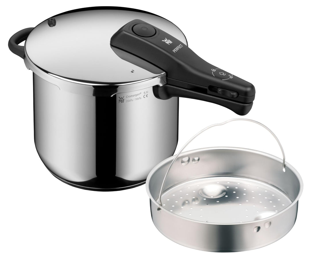 WMF Perfect Schnellkochtopf Induktion 6,5l, Dampfkochtopf mit Einsatz, grosses Kochsignal, 2 Kochstu