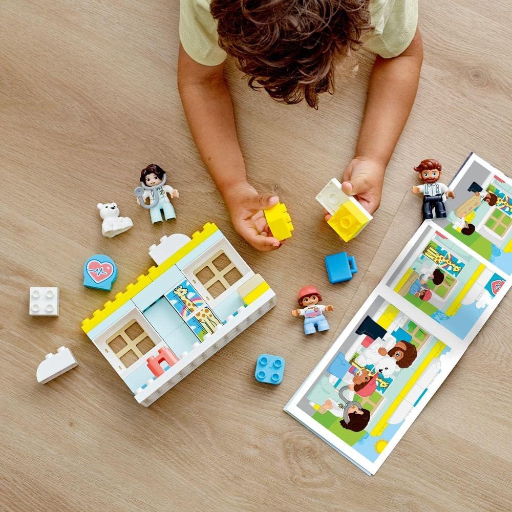 LEGO 10968 DUPLO Arztbesuch, Lernspielzeug für Kleinkinder, Spielzeug für Mädchen und Jungen ab 2 Ja