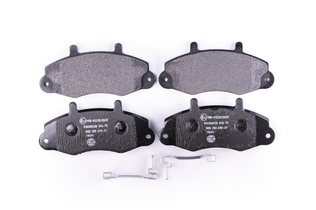HELLA PAGID 8DB 355 019-371 Bremsbelagsatz - T9099 - Dicke/Stärke: 19mm - Bremssystem: Bendix - mit