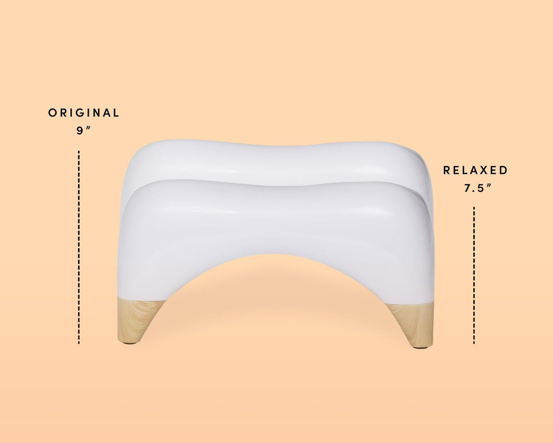 TUSHY Ottomane: Hockender Toilettenhocker, Kniebeugenposition hilft, die Darmgesundheit zu verbesser