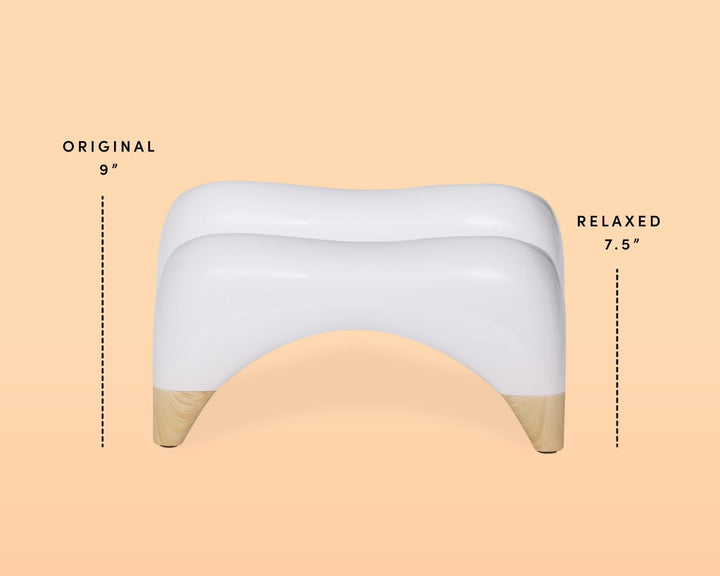 TUSHY Ottomane: Hockender Toilettenhocker, Kniebeugenposition hilft, die Darmgesundheit zu verbesser