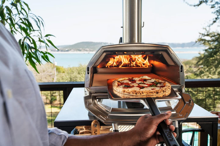 Ooni Pizzaschaufel 35 cm – Pizzaschieber aus superglattem Aluminium mit langem Griff – Pizzaschaufel