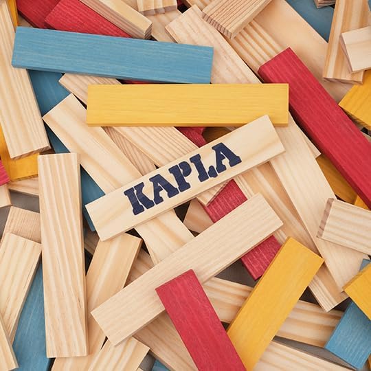 Die 200er Box Sommer von KAPLA®: 200 Plättchen aus naturbelassenem Pinienholz, Davon 140 x naturfarb