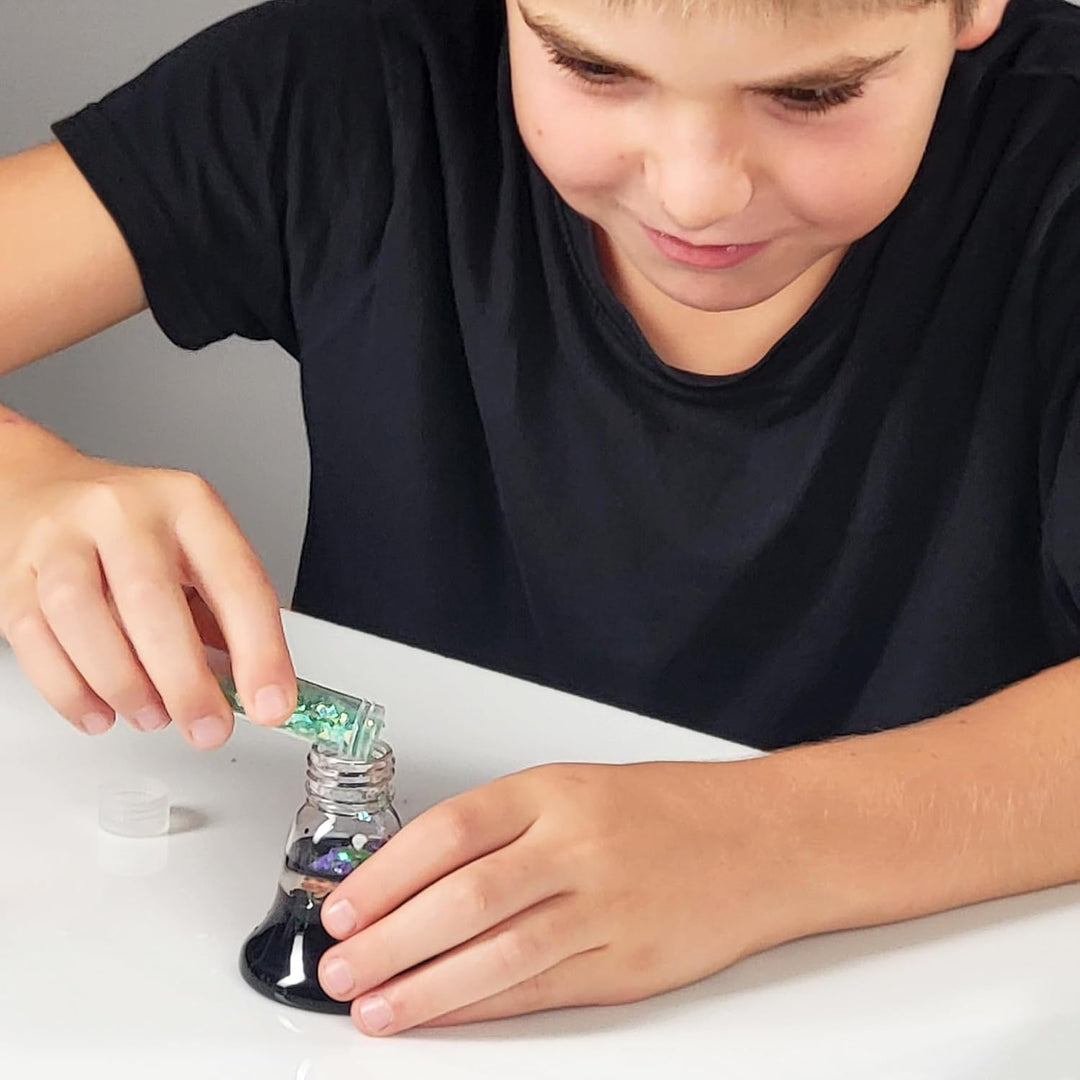BUKI 2176 - Zaubertrank Set für Kinder ab 8 Jahren – Bastelset mit 5 magischen Experimenten – Ab 8 J