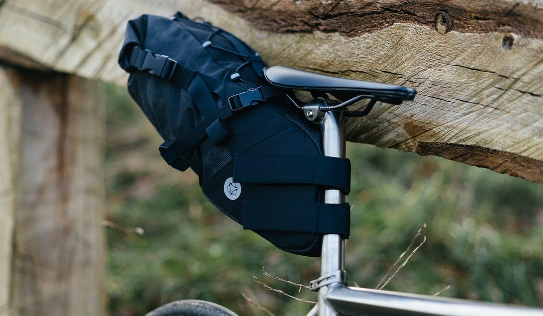AGU Seat-Pack Satteltasche Fahrrad, 10L Fahrradtasche Sattel für Bikepacking, Wasserabweisend, Refle