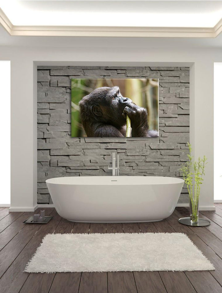 Pixxprint Gorilla isst auf Leinwand, XXL riesige Bilder fertig gerahmt mit Keilrahmen, Kunstdruck au