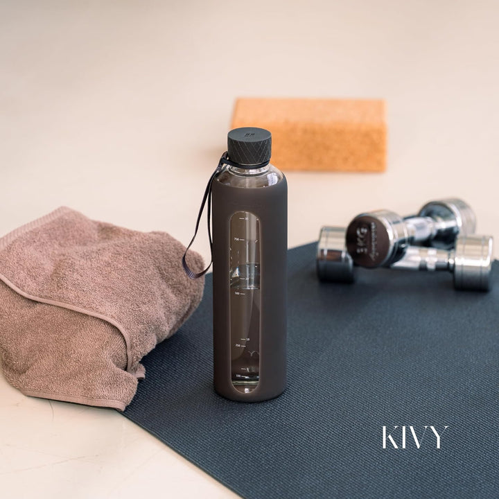 KIVY Glas Trinkflasche 1l mit Silikonschutz [KOHLENSÄURE GEEIGNET] Glasflasche 1 Liter - Wasserflasc