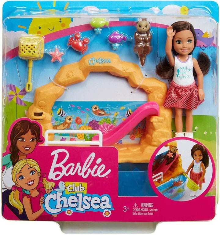 Barbie GHV75 - Club Chelsea Aquarium Spielset mit Puppe (brünett) und Zubehör, Spielzeug ab 3 Jahren