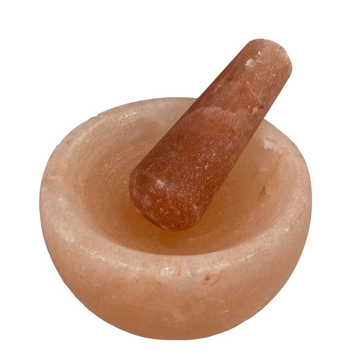 Salz Mörser und Stössel aus rosa Steinsalz Kristallsalz hergestellt in der Salt Range Pakistan