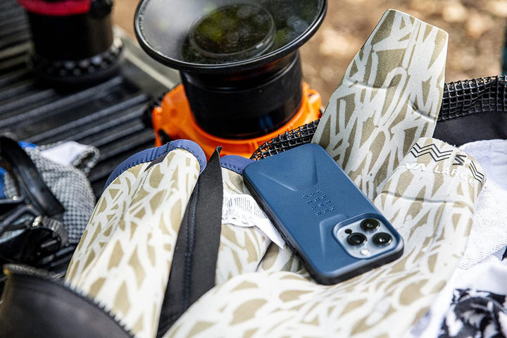 Urban Armor Gear Civilian Hülle kompatibel mit Apple iPhone 13 Pro Max [Wireless Charging kompatible