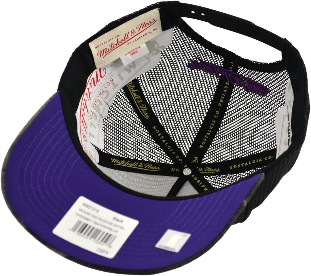 Mitchell & Ness NBA Burnt Ends Trucker Cap HWC Toronto Raptors Dark Charcoal