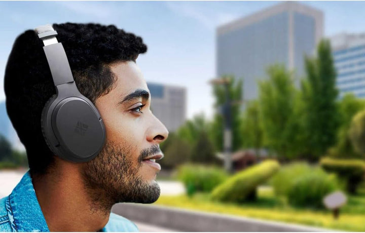 NEXT X4 - Kabellose BT-Kopfhörer mit integriertem SD-Karten-Player und FM-Radio-Funktion, schwarz