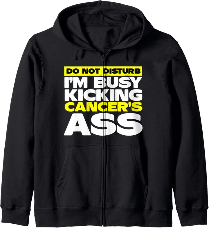 I'm Busy Kicking Cancer's Ass | Cancer Awareness Kapuzenjacke