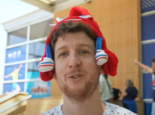 Doudou et Compagnie JO2433 Maskottchen Olympische und Paralympische Spiele – Mascotte MÜTZE, rot, on